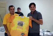 Prefeito Valdir entrega fardamentos aos Agentes de Saúde e de combate a endemias